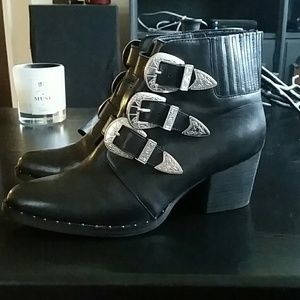 NWOT leather booties